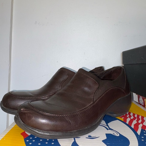 Eurostep loafers size 9.5M - Picture 3 of 5
